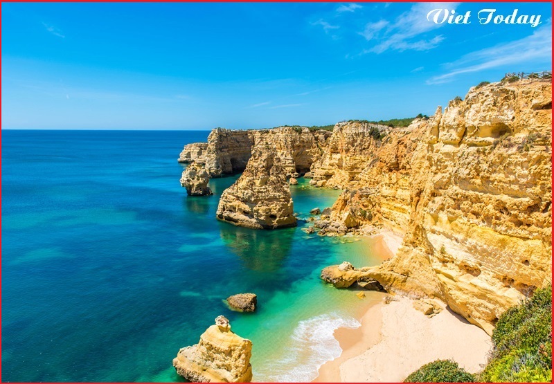 Đặt vé đi Algarve giá rẻ